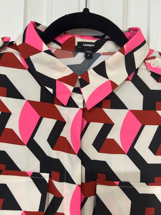 Express Geometric Print Shirt Dress in Pink & Black NWT - Picture 5 of 8